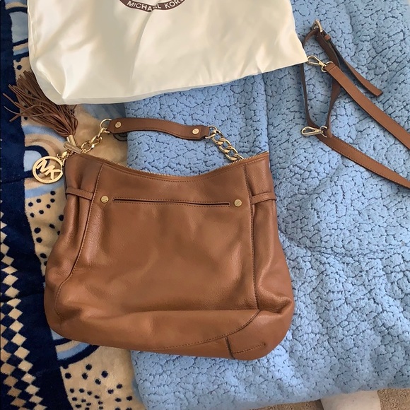 Macy’s Hamilton leather satchel - Picture 2 of 4